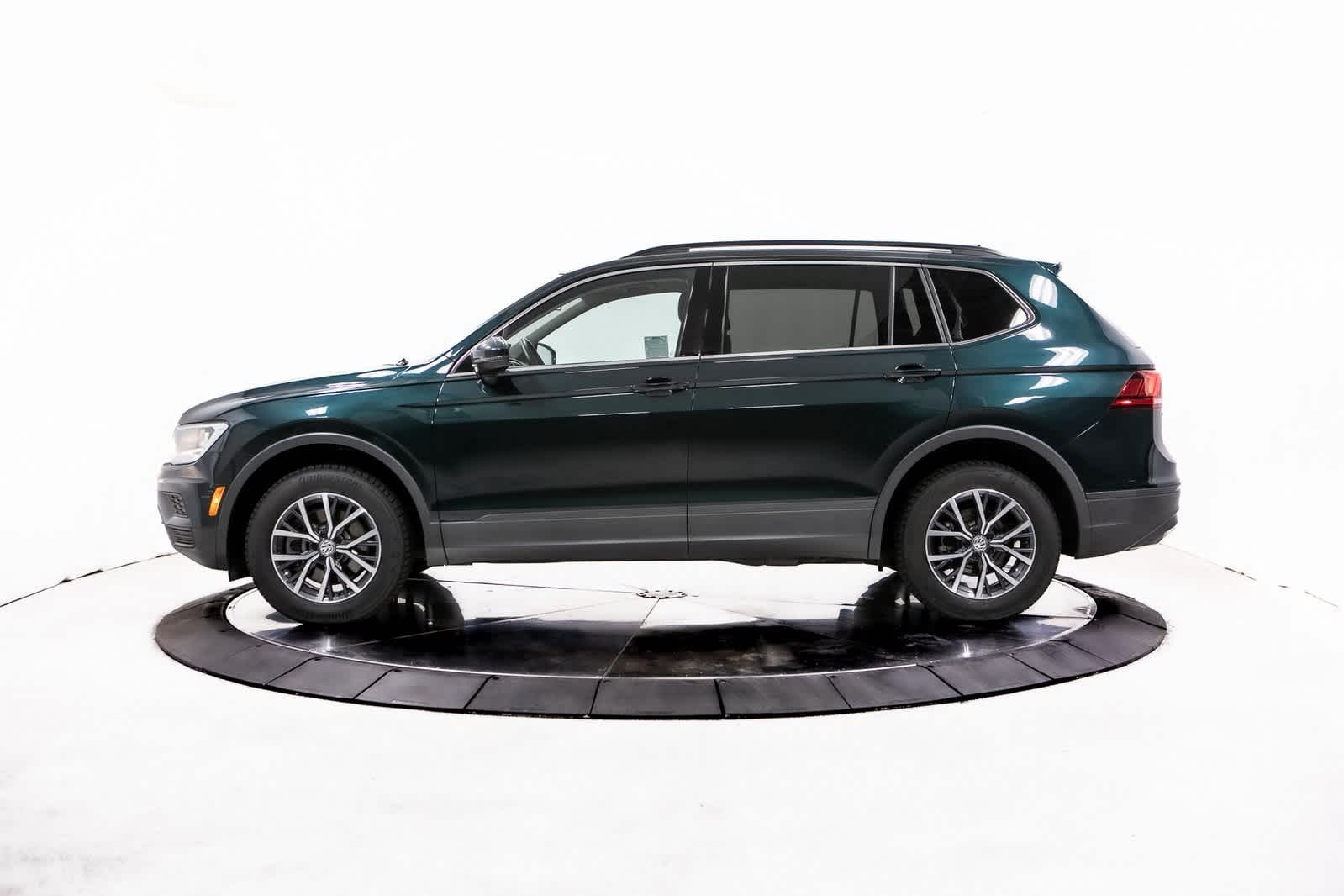 2019 Volkswagen Tiguan SE photo 2