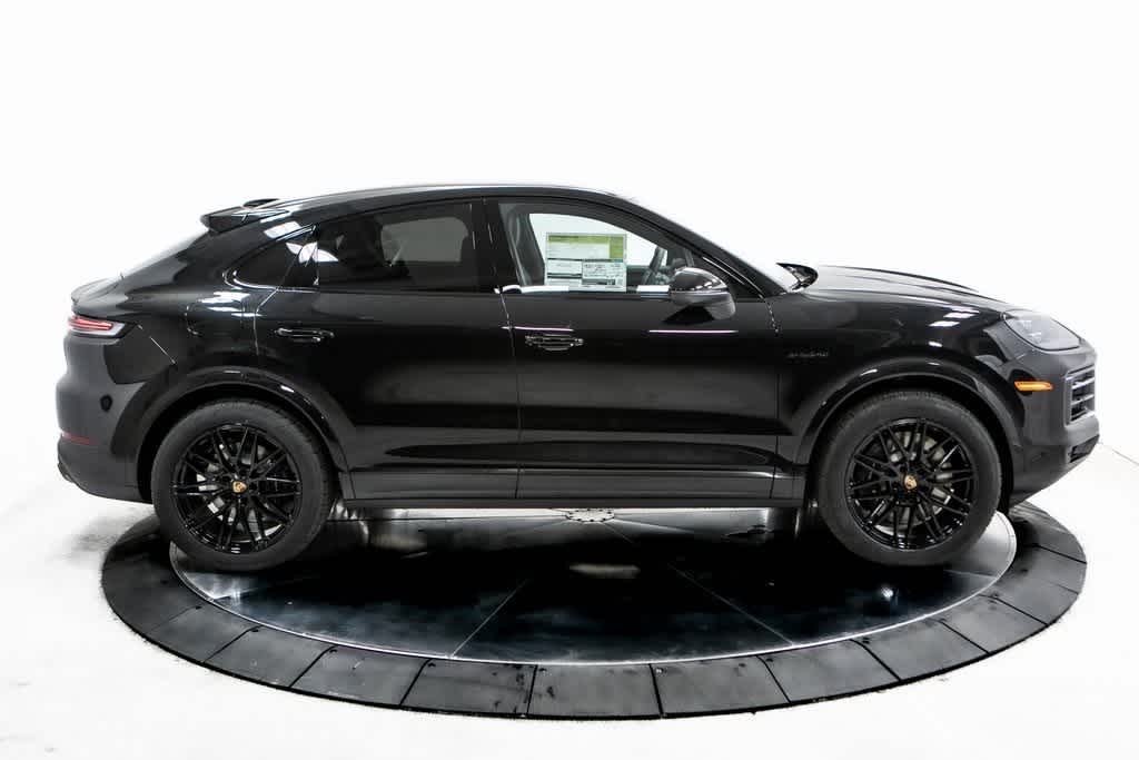 Thumbnail: 2025 Porsche  - 8