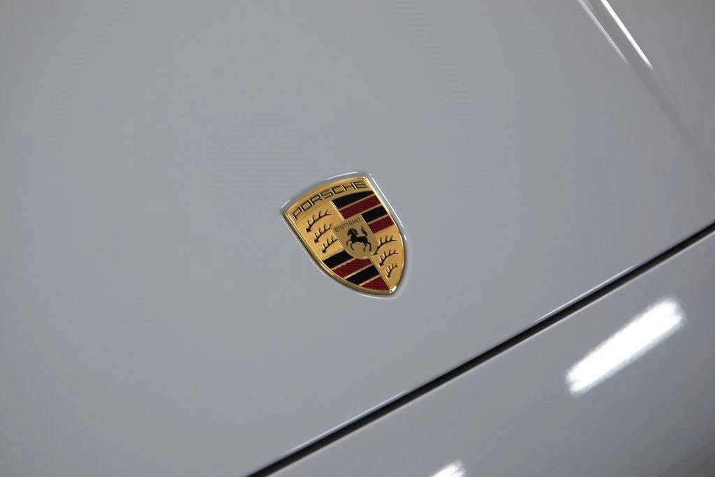 Thumbnail: 2025 Porsche  - 18