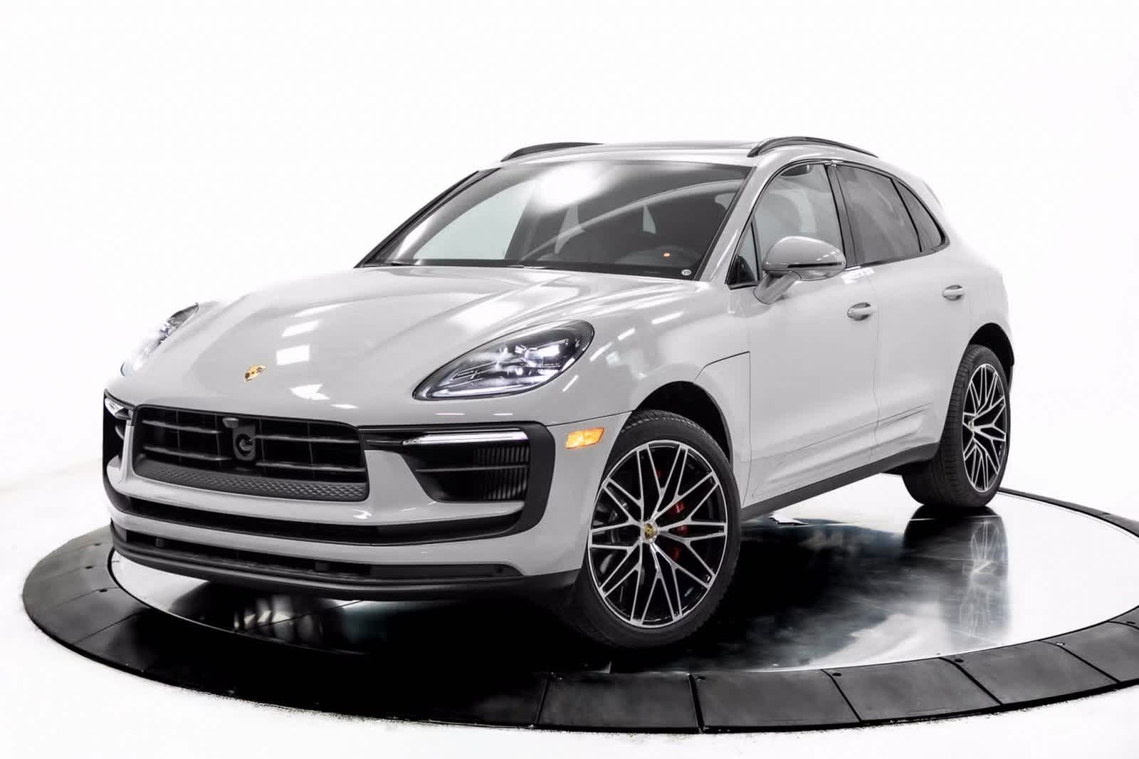 2025 Porsche Macan S