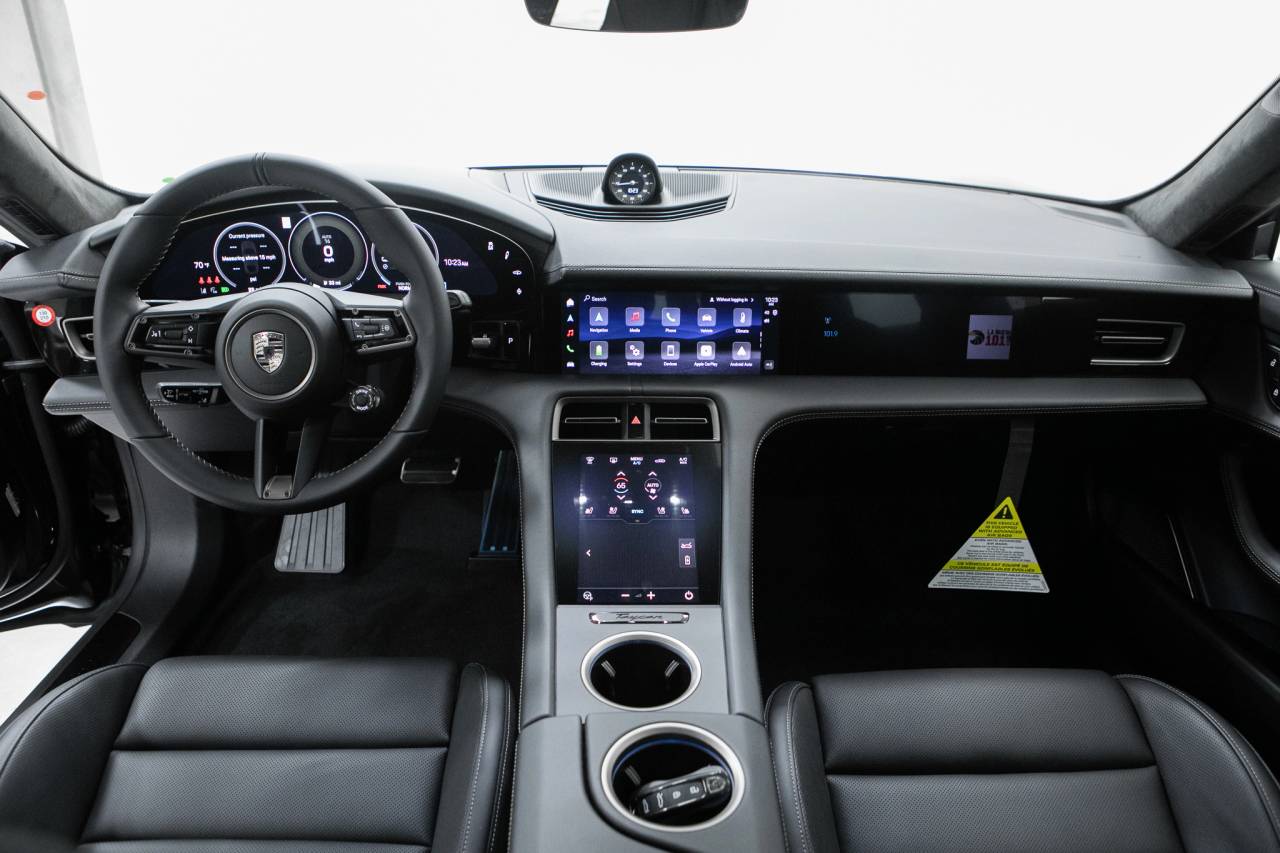 Thumbnail: 2026 Porsche Taycan - 20