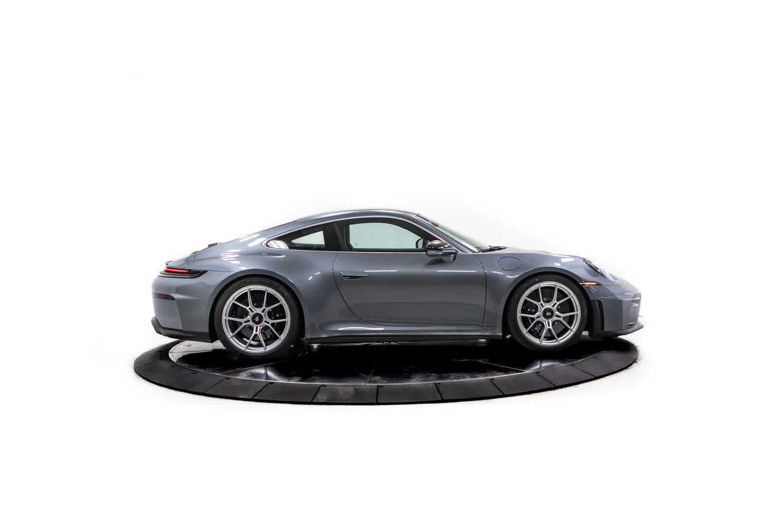 Thumbnail: 2026 Porsche 911 - 8