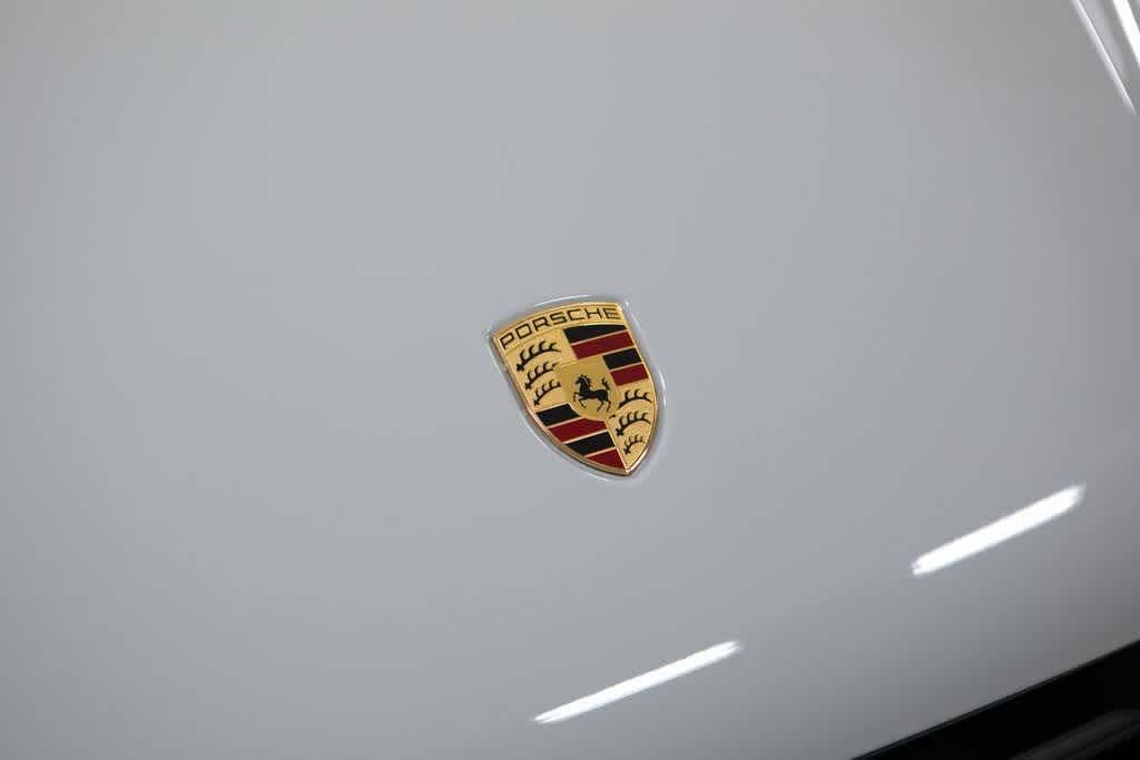 Thumbnail: 2025 Porsche Macan - 19