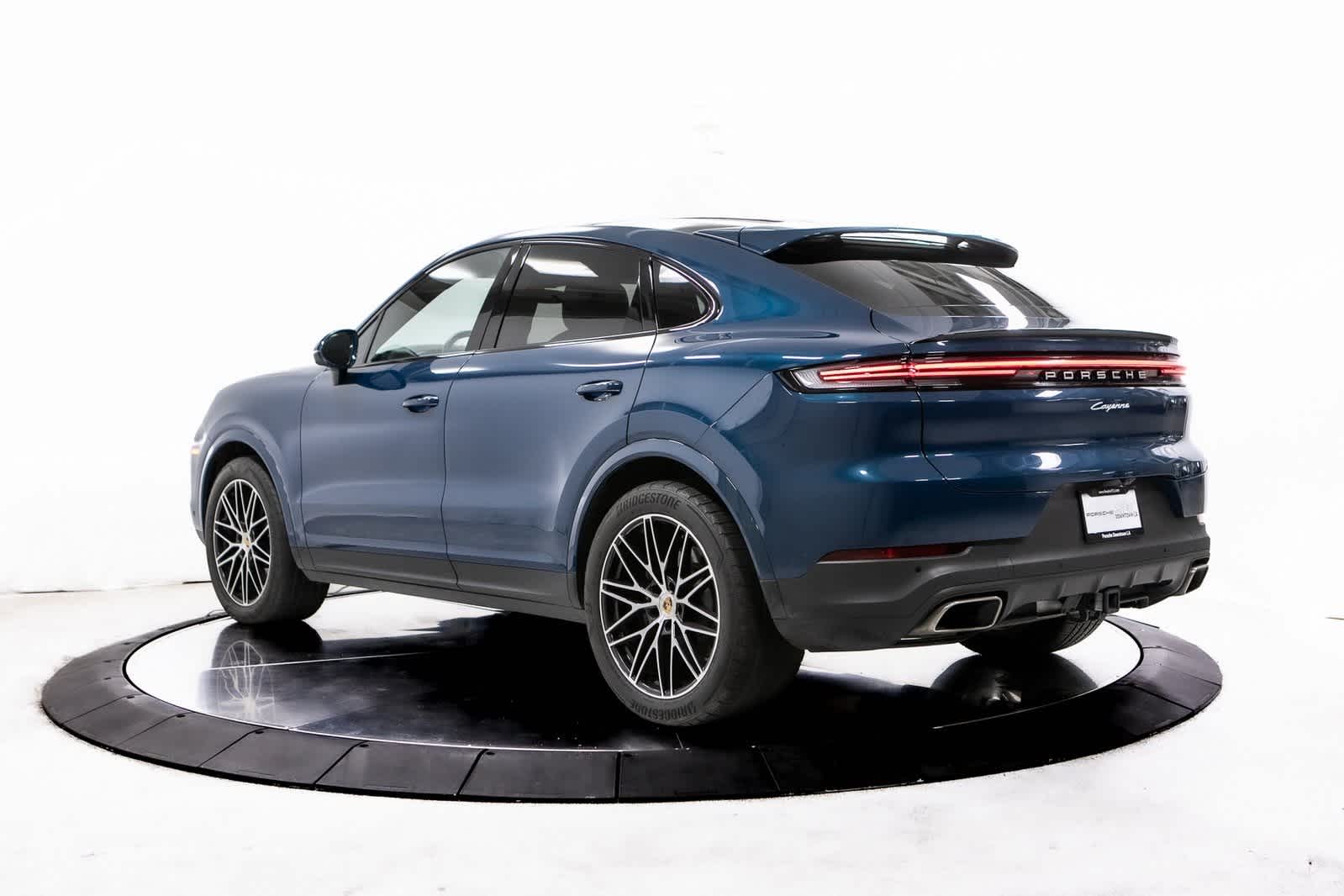 Thumbnail: 2024 Porsche Cayenne - 3