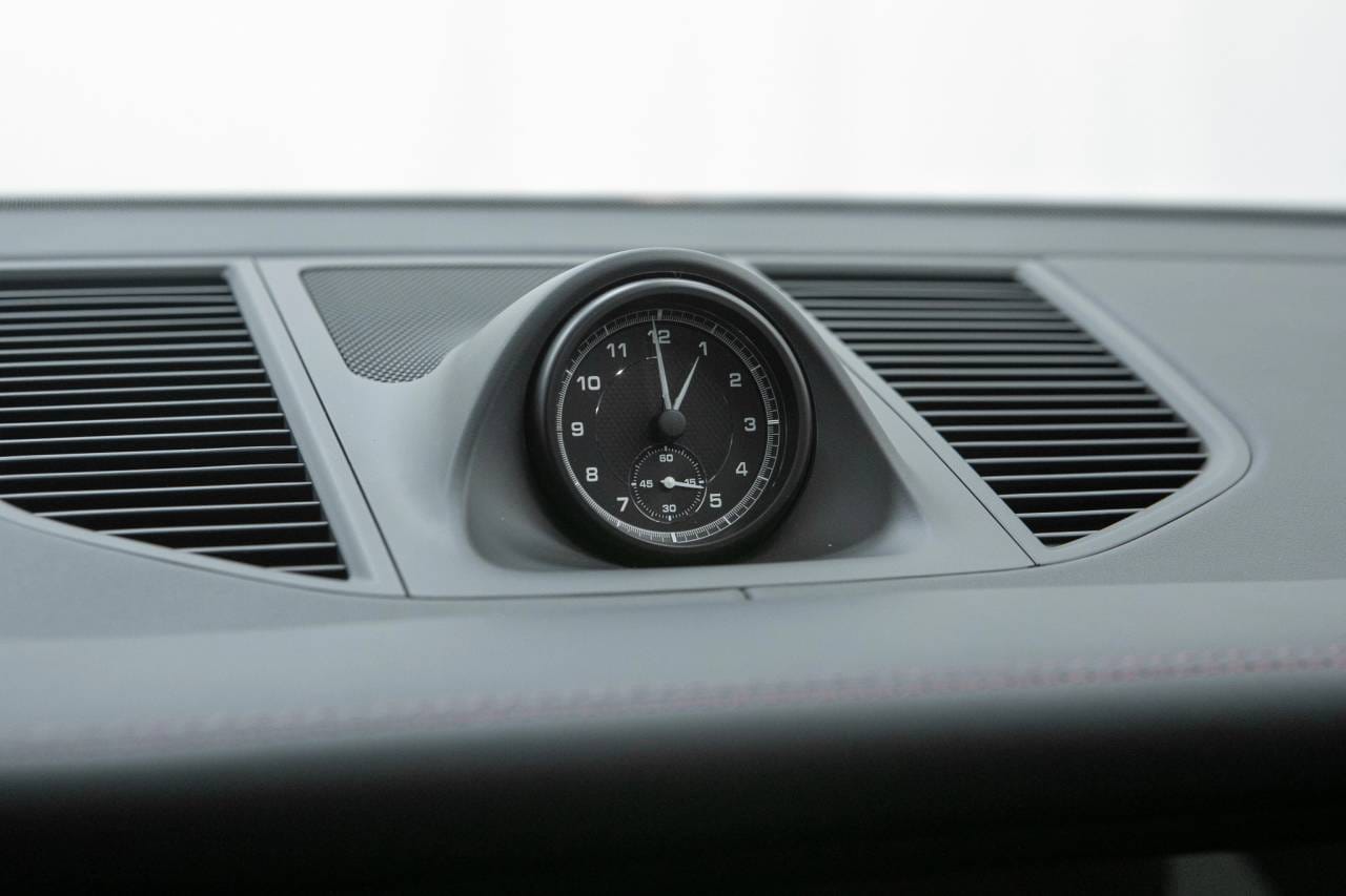 Thumbnail: 2026 Porsche Macan - 29