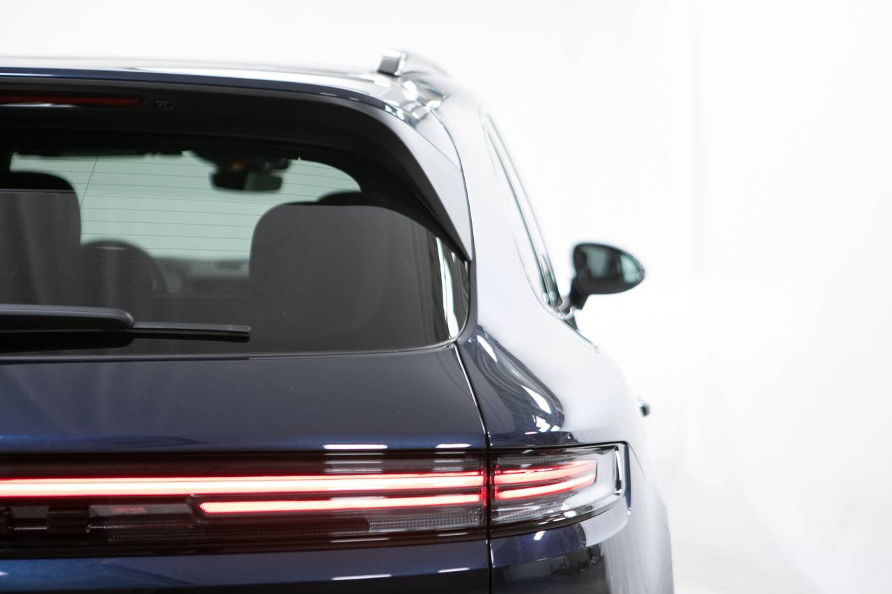 Thumbnail: 2026 Porsche Cayenne - 18