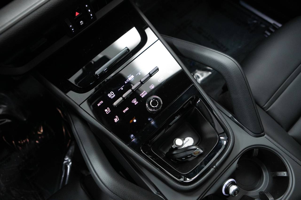 Thumbnail: 2026 Porsche  - 27