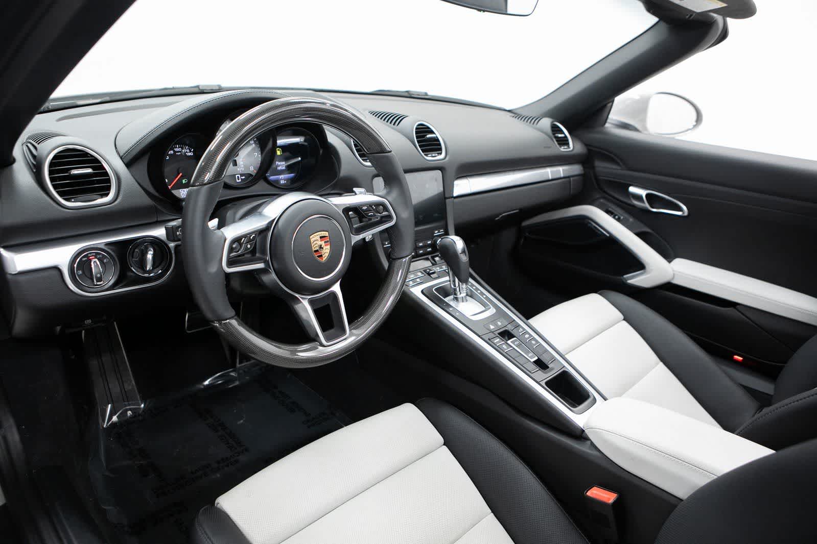 Thumbnail: 2025 Porsche 718 Boxster - 4