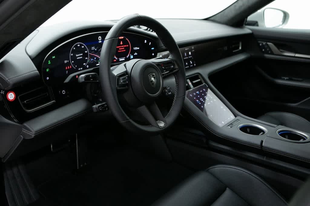 Thumbnail: 2025 Porsche Taycan - 4