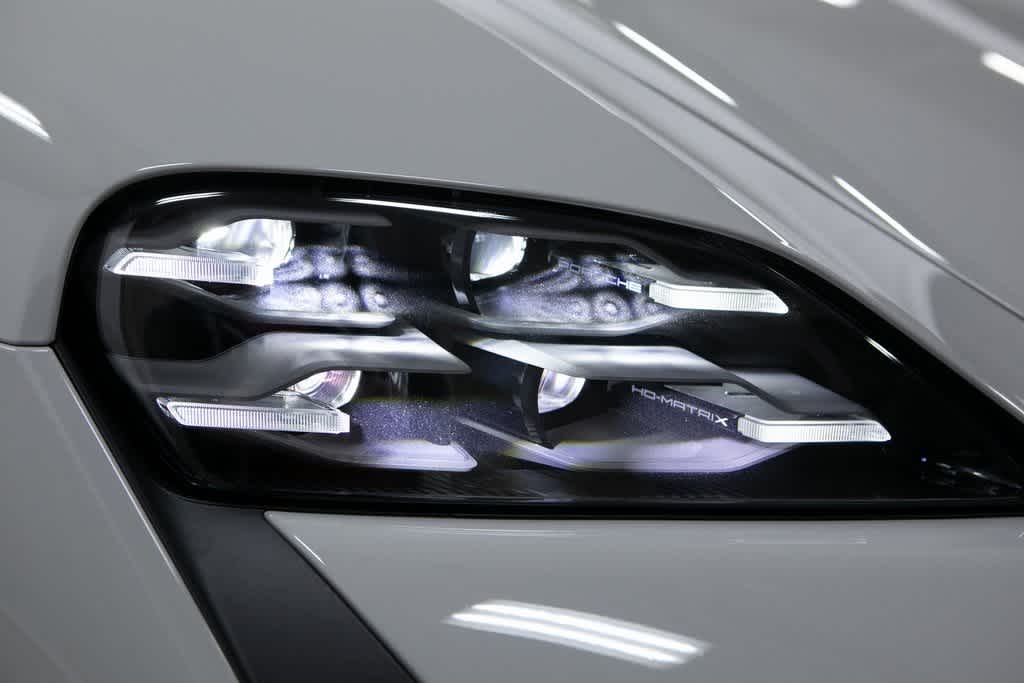 Thumbnail: 2025 Porsche Taycan - 20