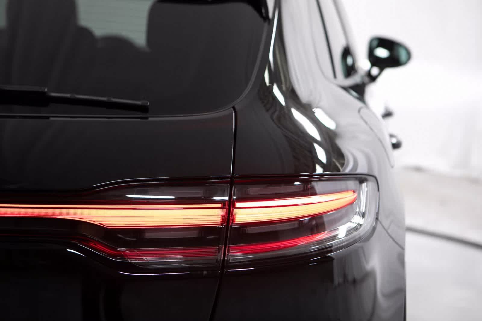 Thumbnail: 2025 Porsche Macan - 38