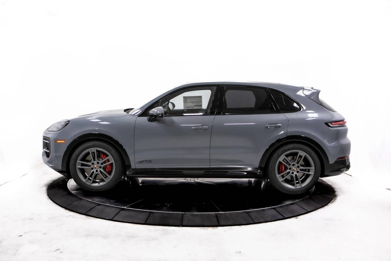 Thumbnail: 2026 Porsche Cayenne - 2