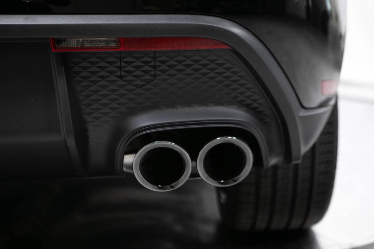 Thumbnail: 2026 Porsche Macan - 17