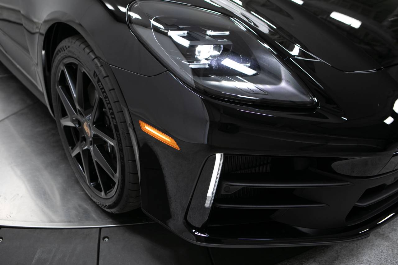 Thumbnail: 2026 Porsche Panamera - 12