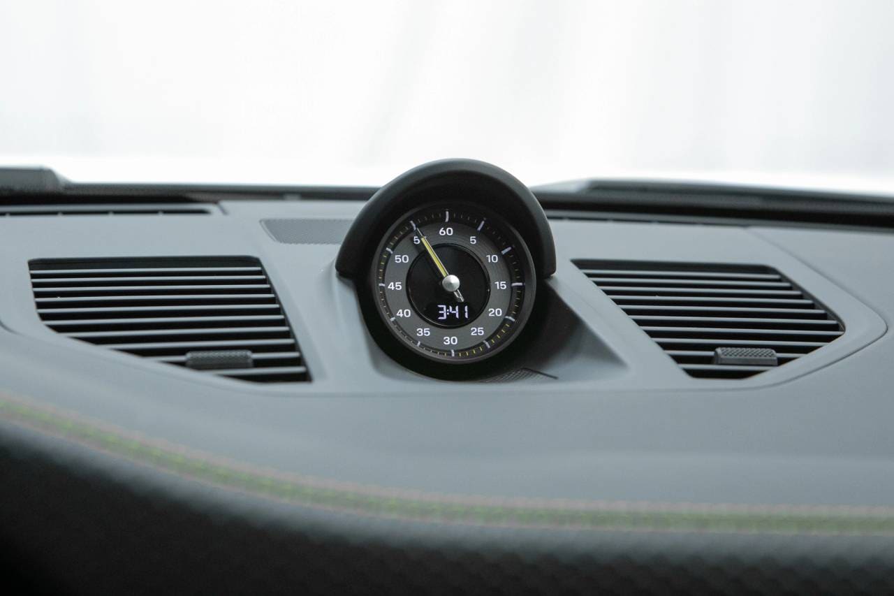 Thumbnail: 2026 Porsche 911 - 29