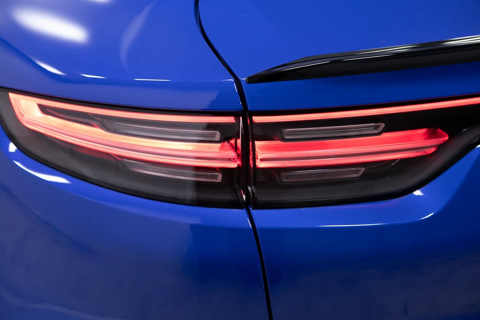 Thumbnail: 2023 Porsche Cayenne - 34