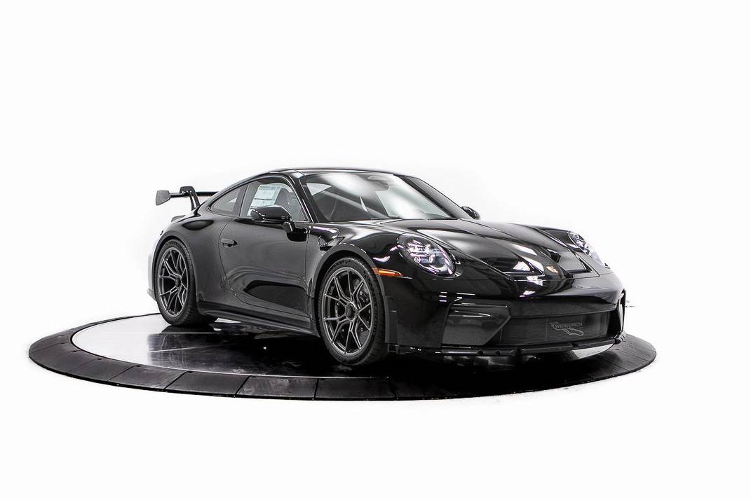 Thumbnail: 2026 Porsche 911 - 9