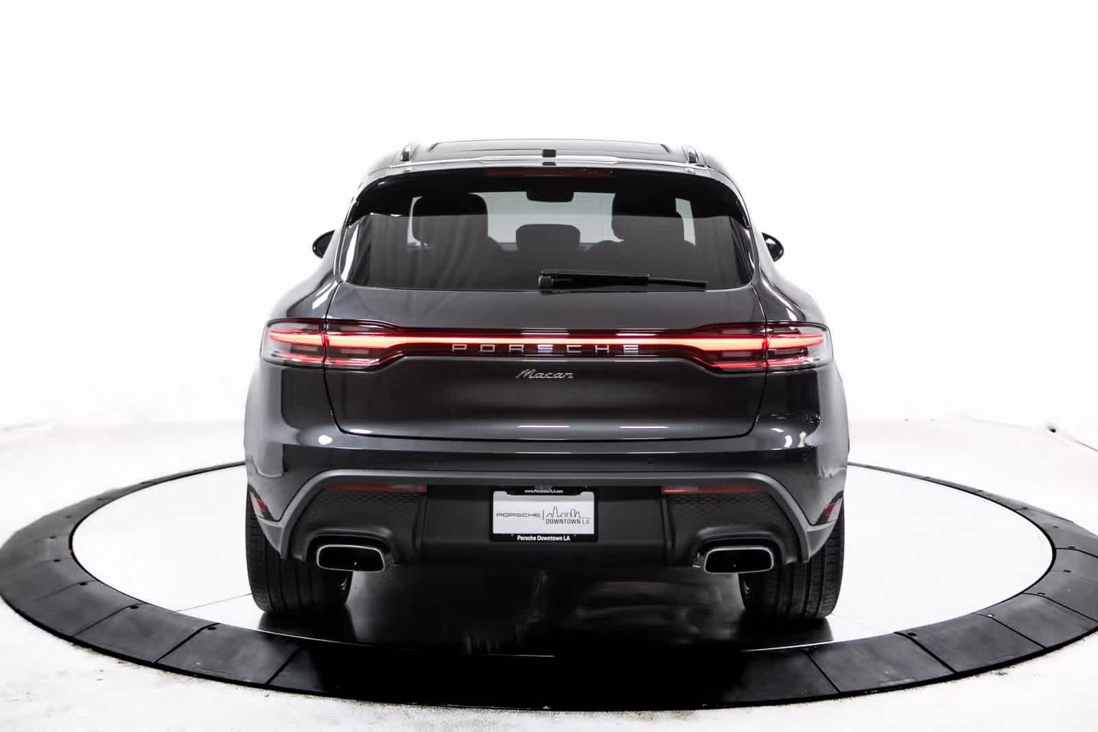 Thumbnail: 2025 Porsche Macan - 6