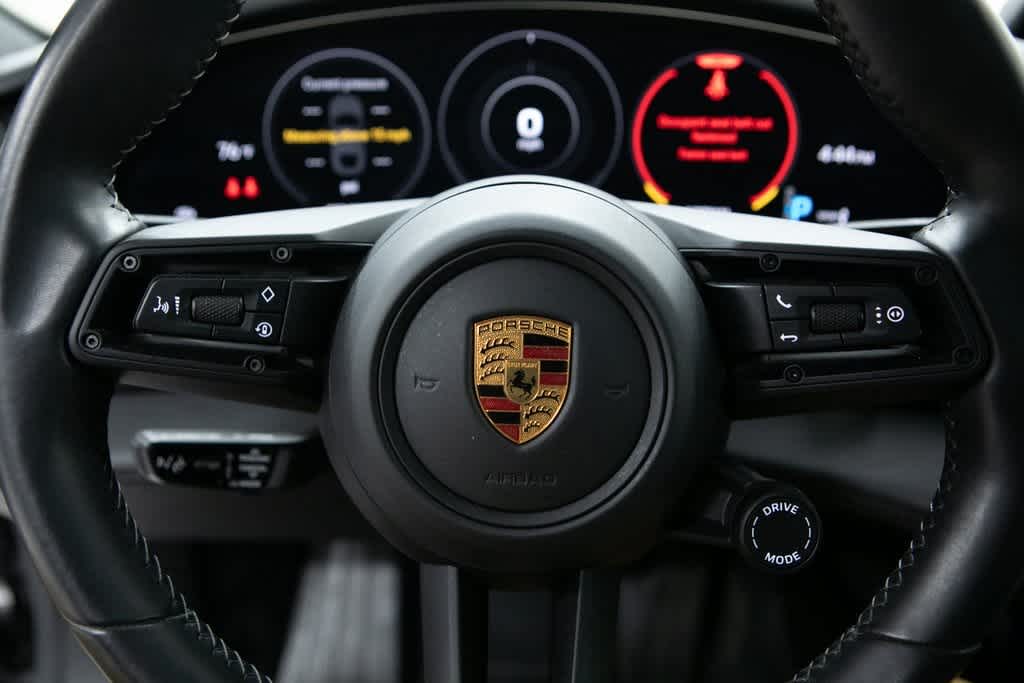Thumbnail: 2022 Porsche Taycan - 14