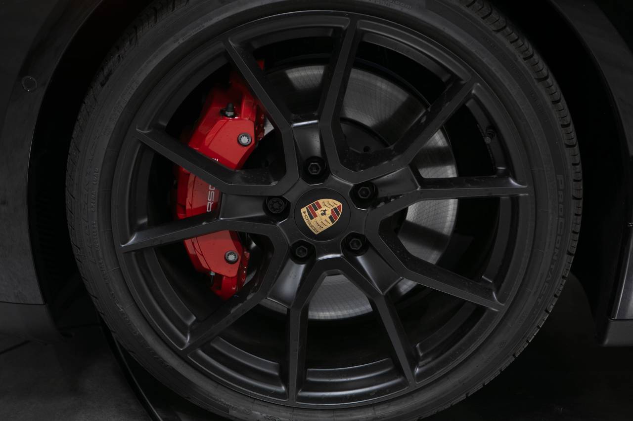 Thumbnail: 2025 Porsche Taycan - 13