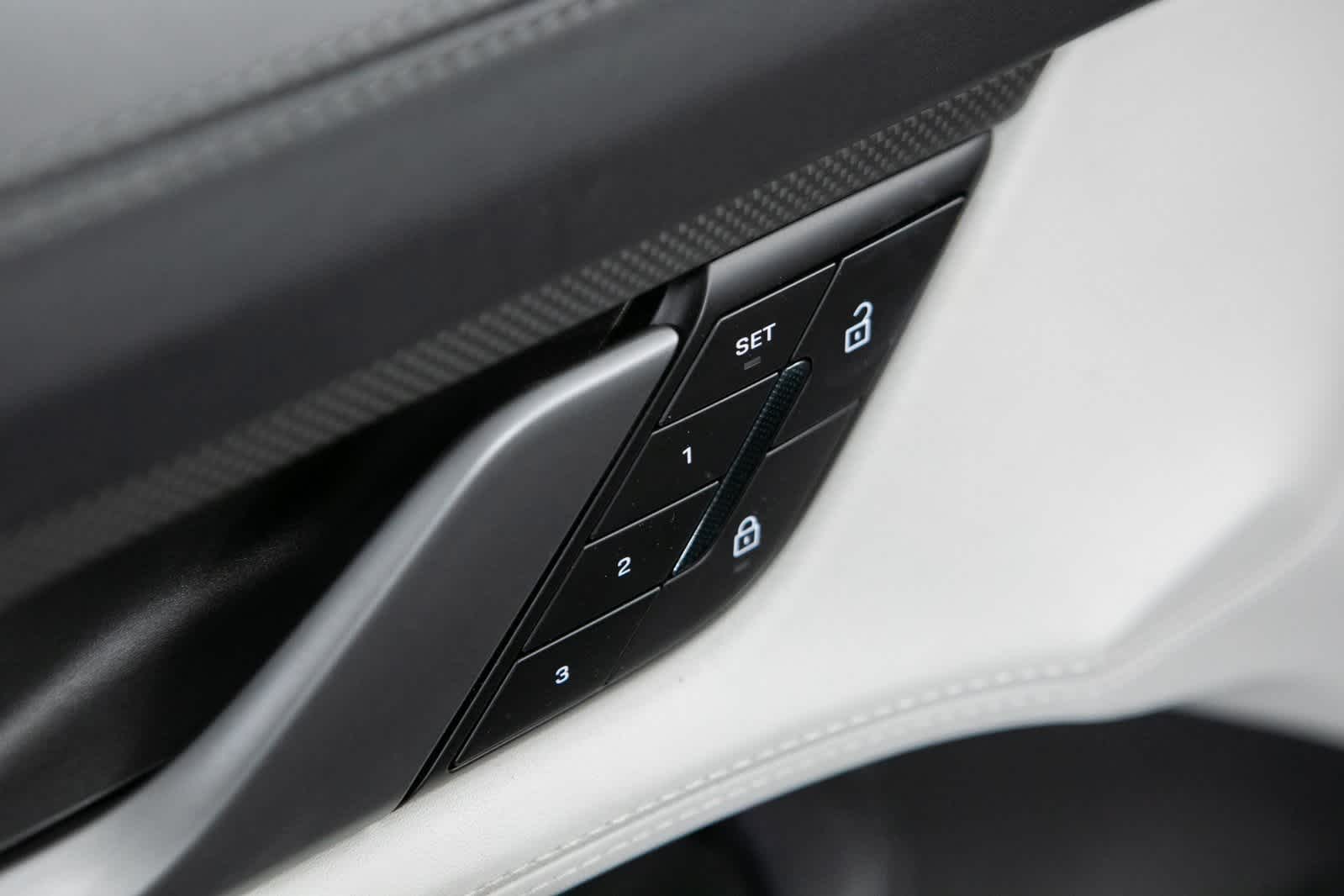 Thumbnail: 2024 Porsche Taycan - 19