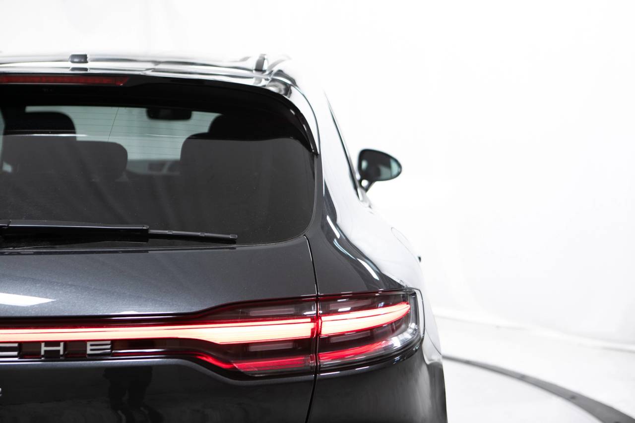 Thumbnail: 2026 Porsche Macan - 18