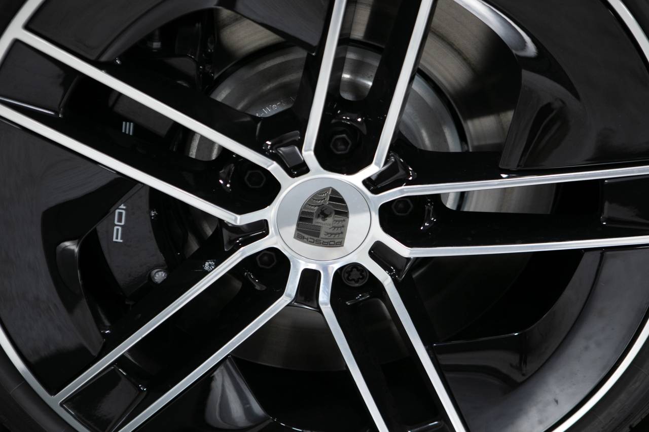 Thumbnail: 2026 Porsche Taycan - 11