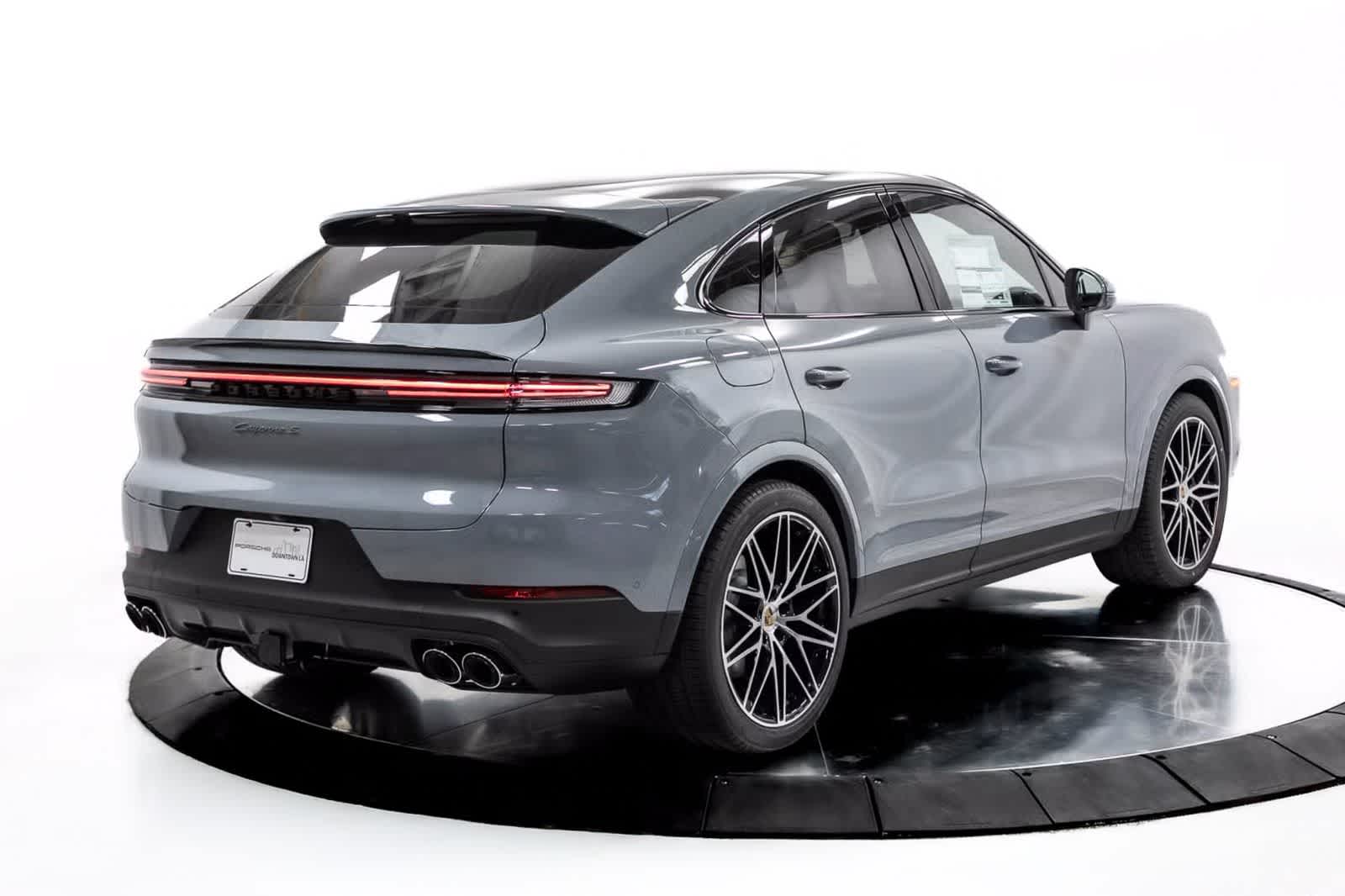 Thumbnail: 2025 Porsche Cayenne - 7