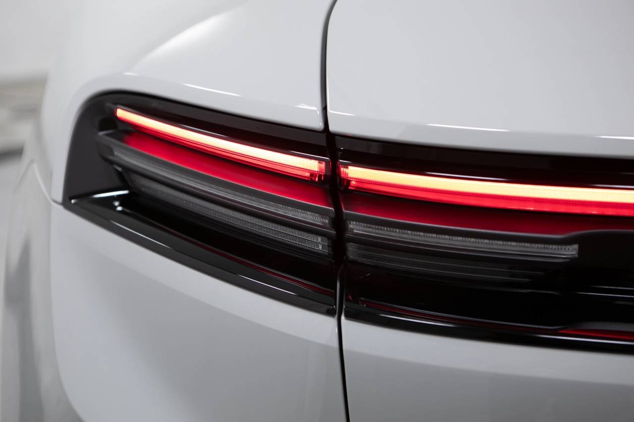 Thumbnail: 2026 Porsche Macan - 16