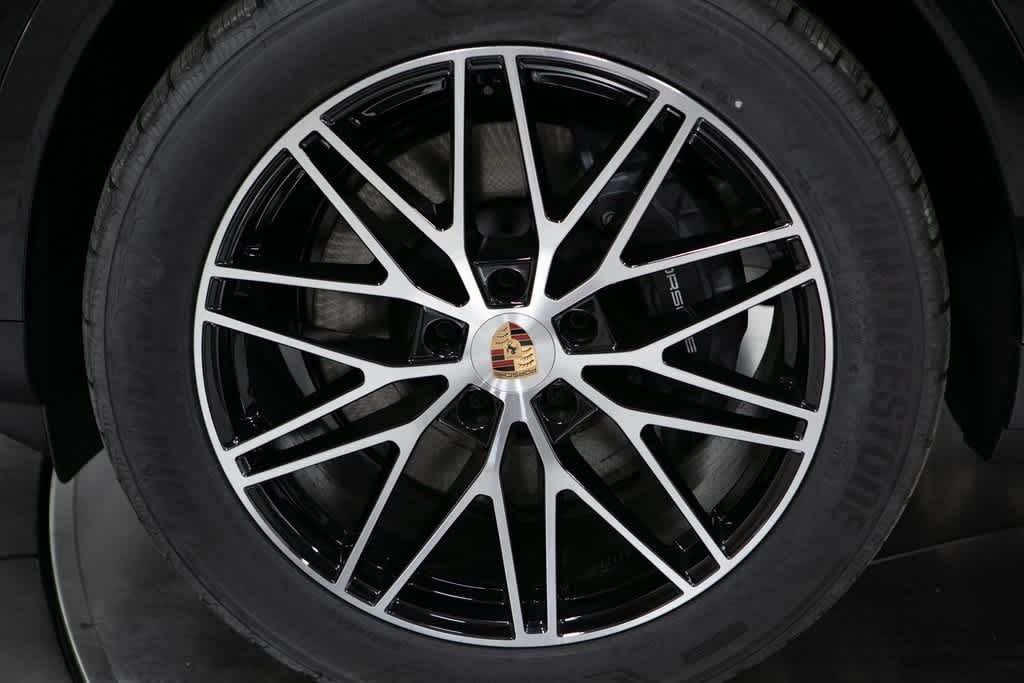 Thumbnail: 2025 Porsche Cayenne - 11