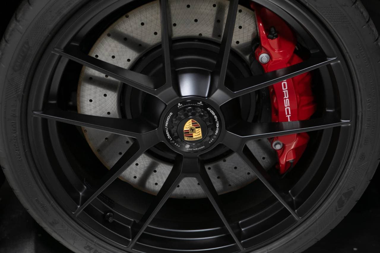 Thumbnail: 2026 Porsche 911 - 11