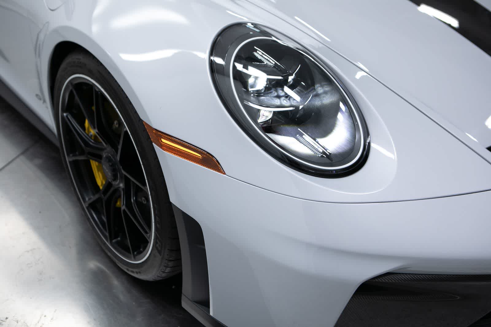 Thumbnail: 2026 Porsche 911 - 12