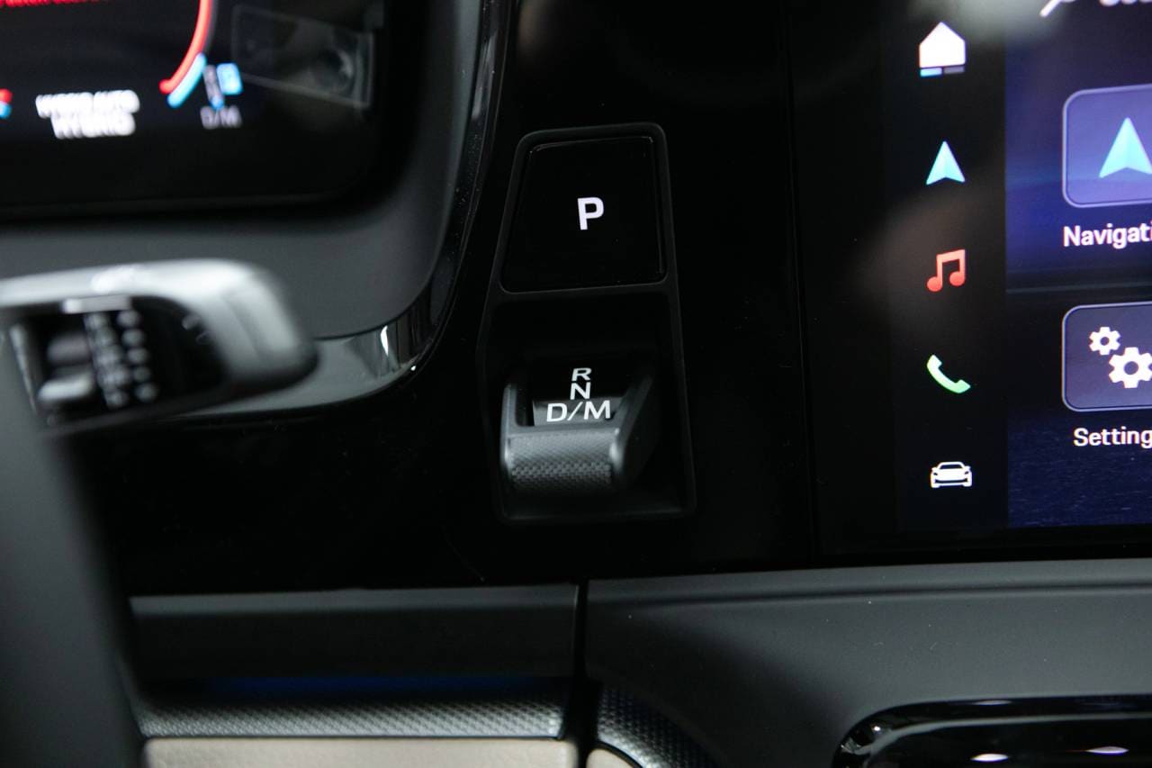 Thumbnail: 2026 Porsche Panamera - 30