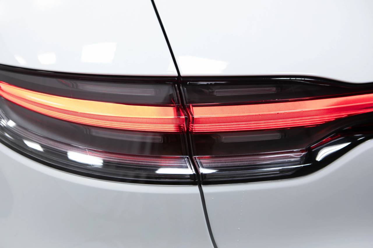 Thumbnail: 2026 Porsche Macan - 16