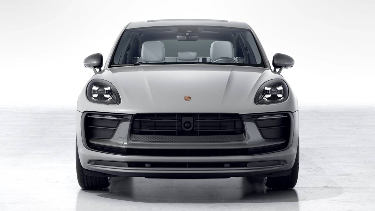 Thumbnail: 2026 Porsche Macan - 8