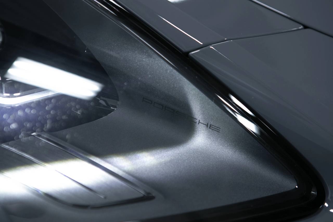 Thumbnail: 2026 Porsche Panamera - 13