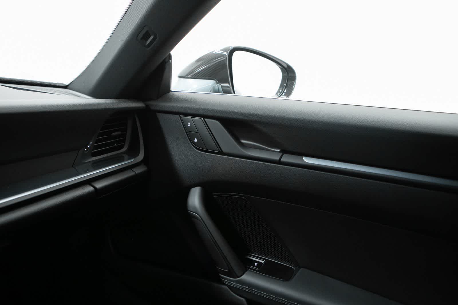 Thumbnail: 2026 Porsche 911 - 29