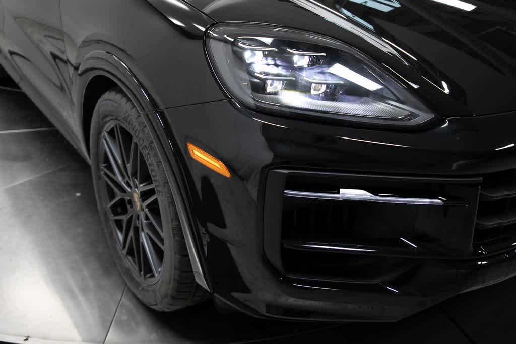 Thumbnail: 2025 Porsche Cayenne - 12