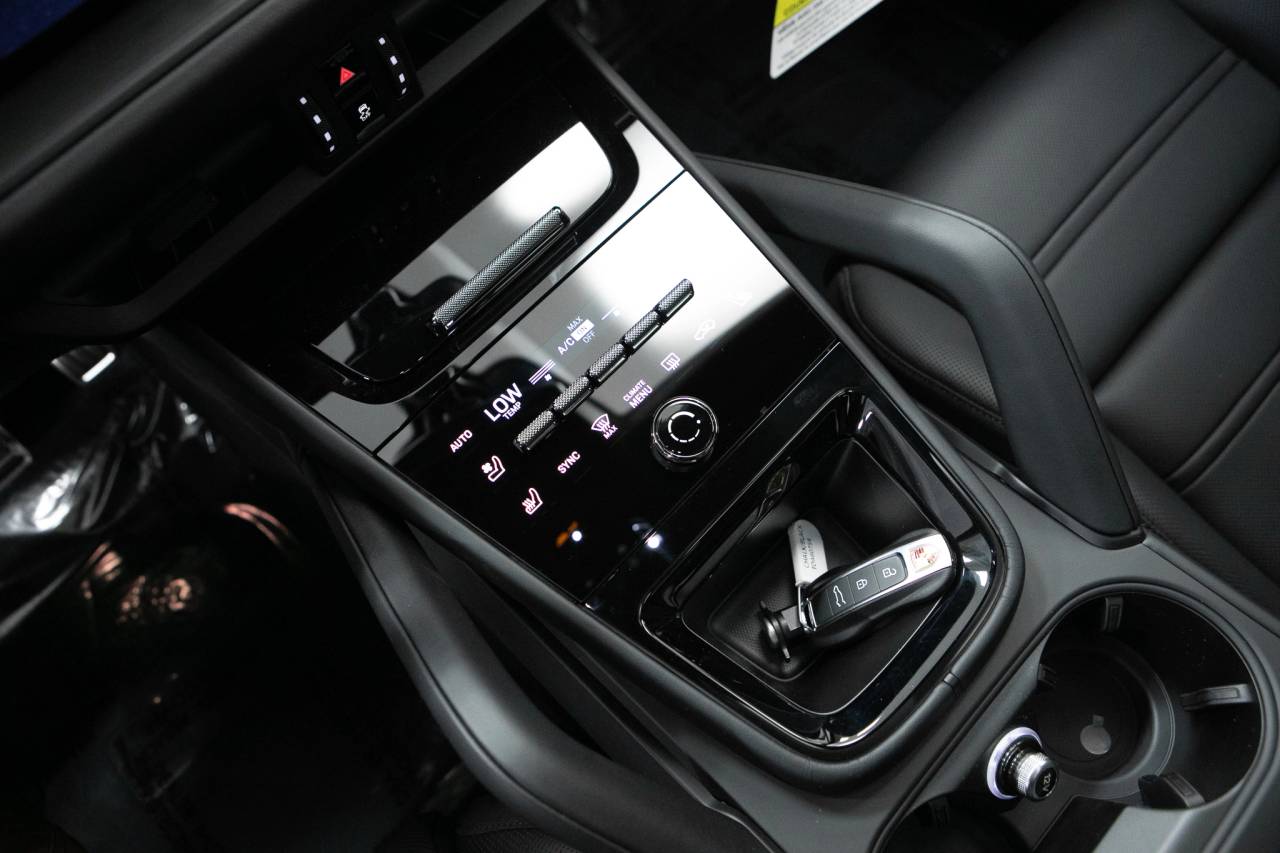 Thumbnail: 2026 Porsche  - 28