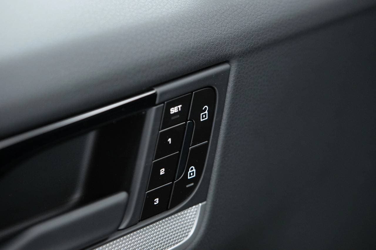 Thumbnail: 2026 Porsche  - 26