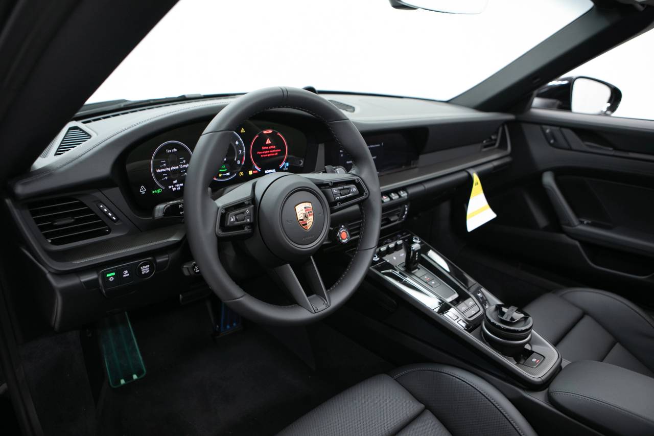 Thumbnail: 2026 Porsche 911 - 4