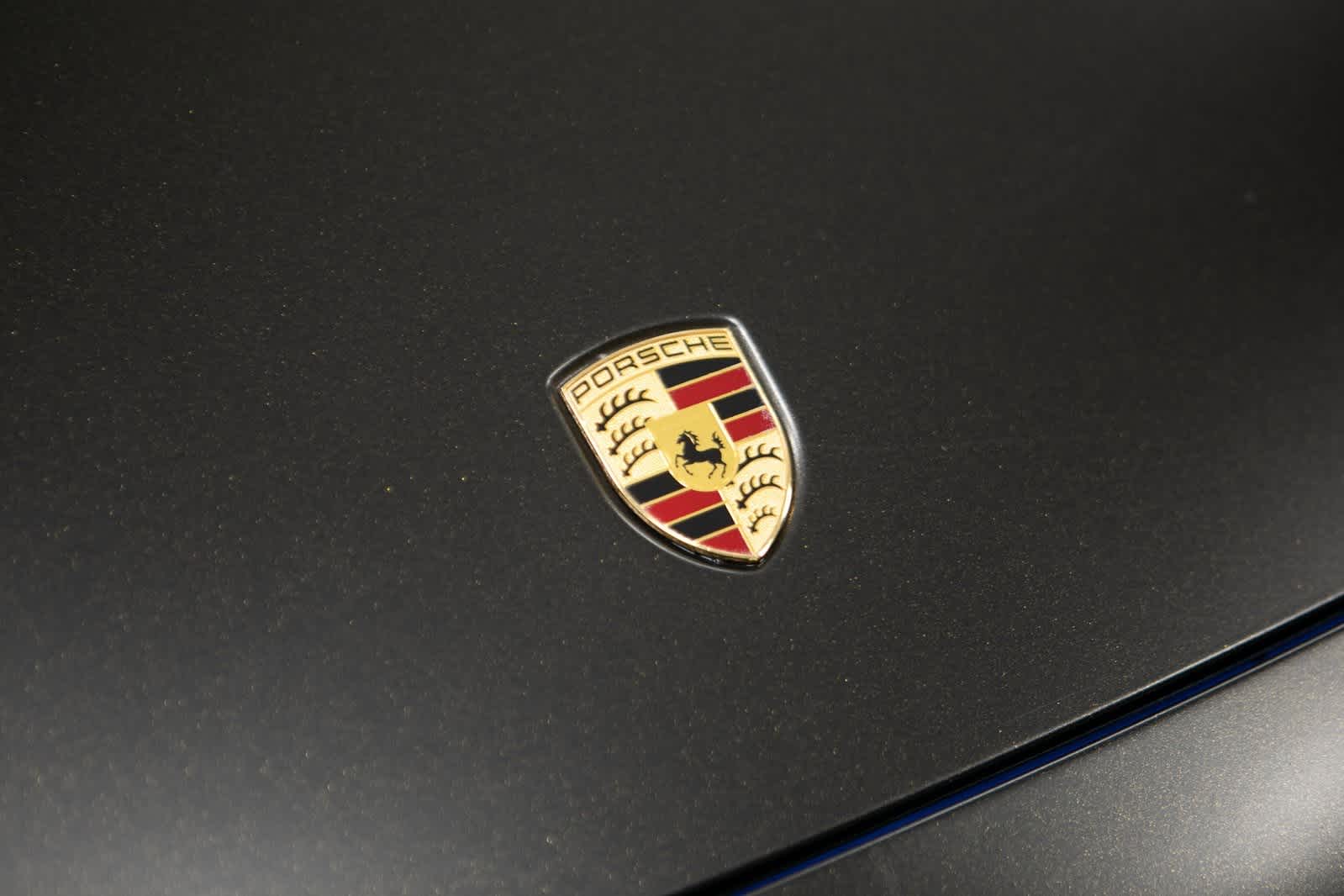 Thumbnail: 2022 Porsche 911 - 32