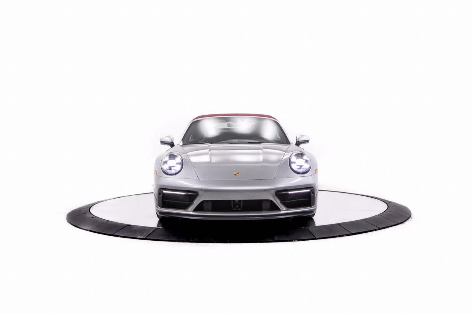 Thumbnail: 2024 Porsche 911 - 10