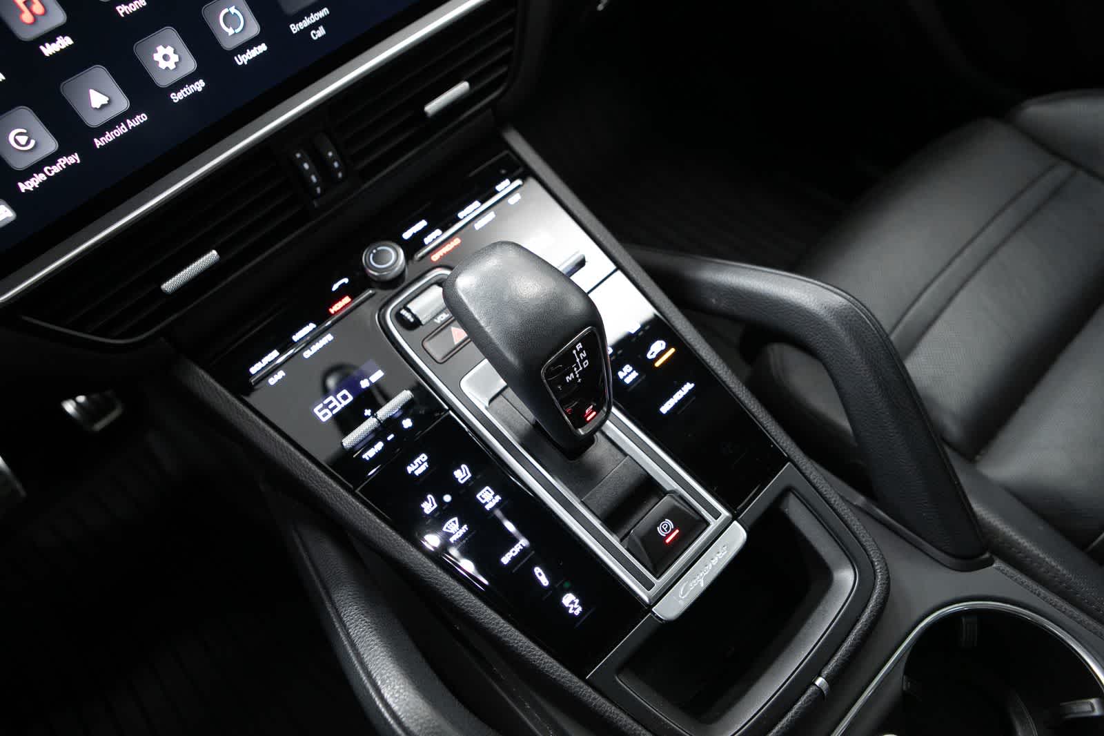 Thumbnail: 2023 Porsche Cayenne - 28