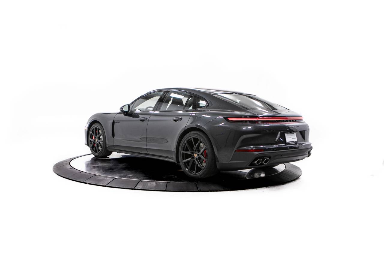 Thumbnail: 2026 Porsche Panamera - 3