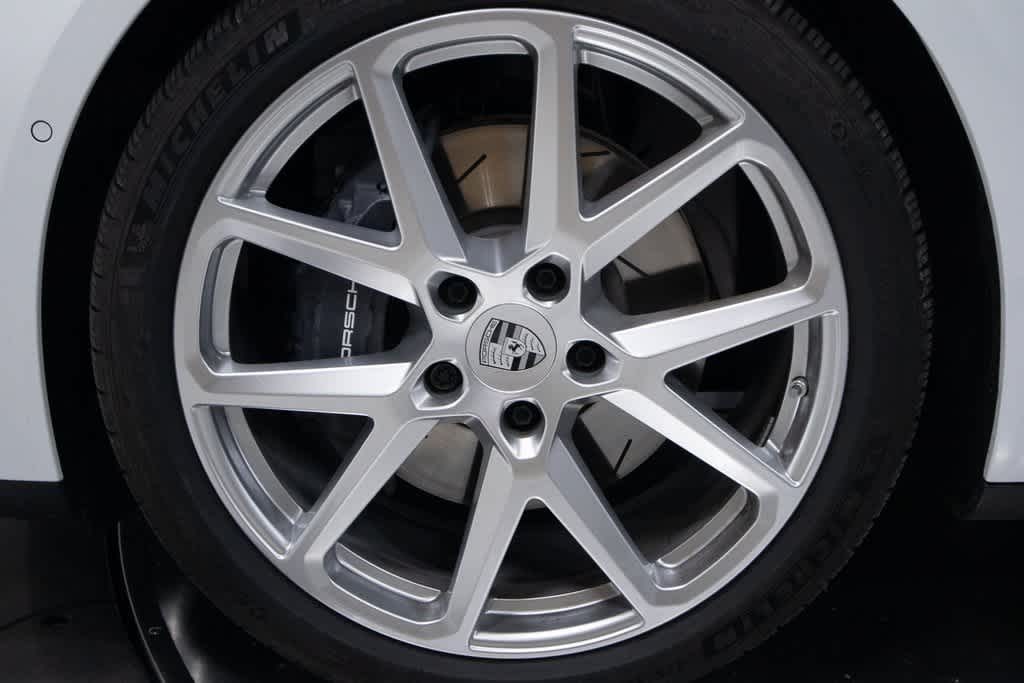 Thumbnail: 2024 Porsche Panamera - 11