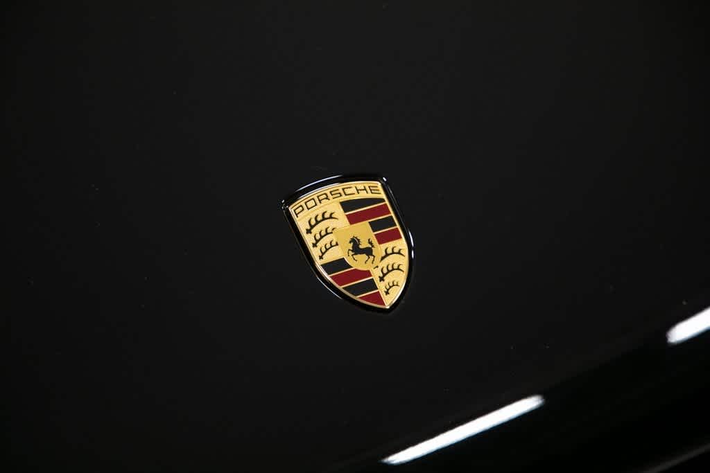 Thumbnail: 2025 Porsche Macan - 35