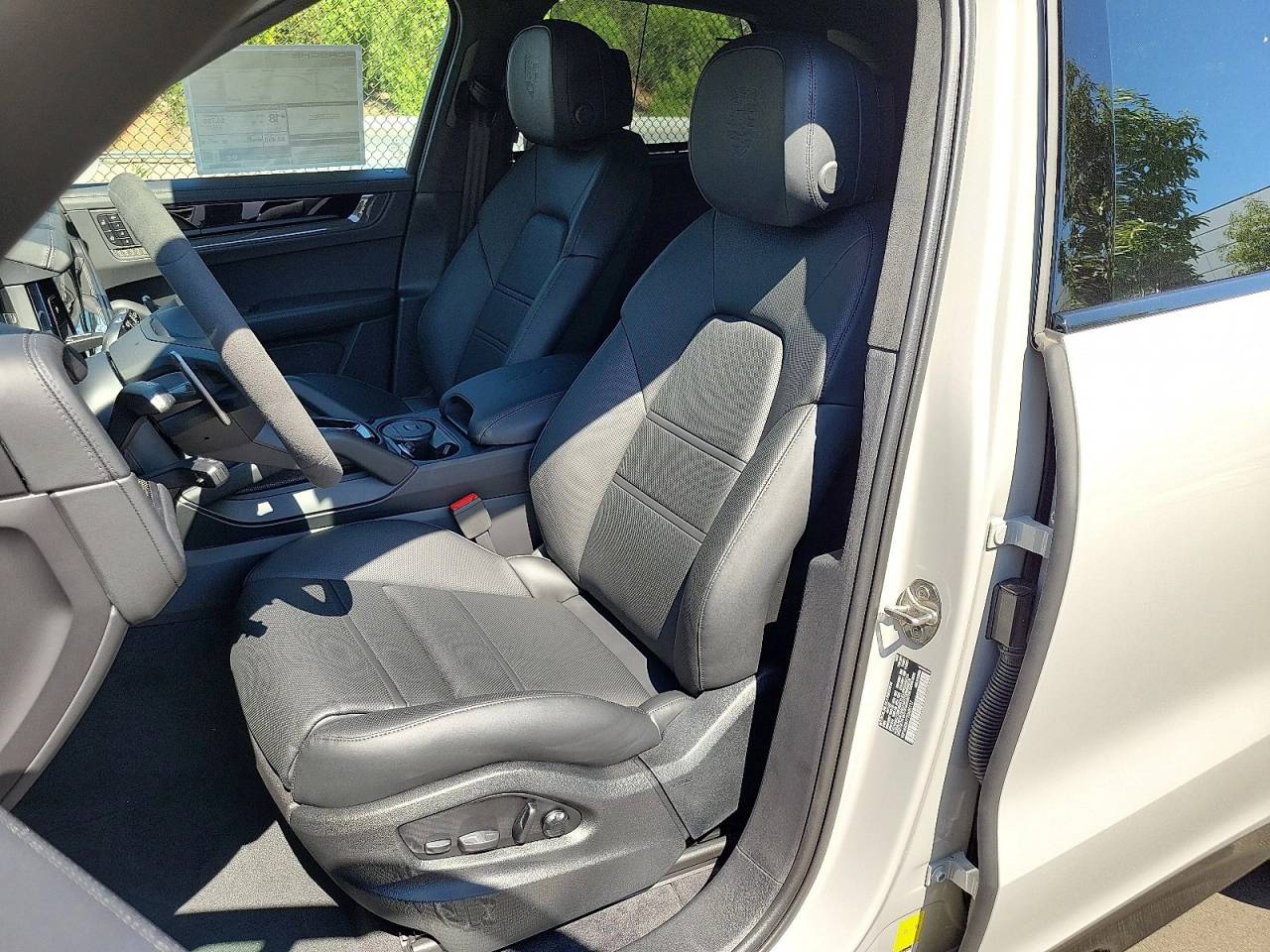 Thumbnail: 2026 Porsche Cayenne - 5