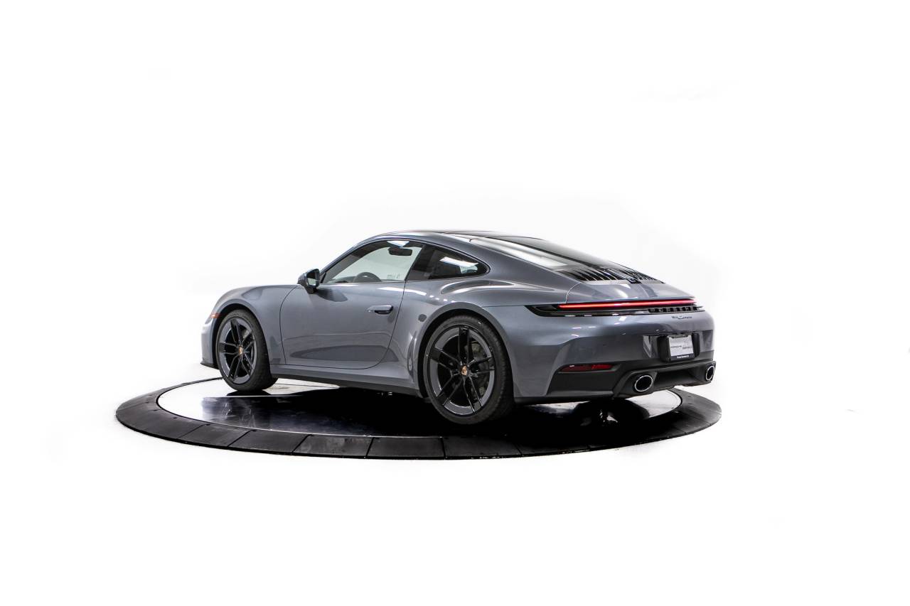 Thumbnail: 2026 Porsche 911 - 3