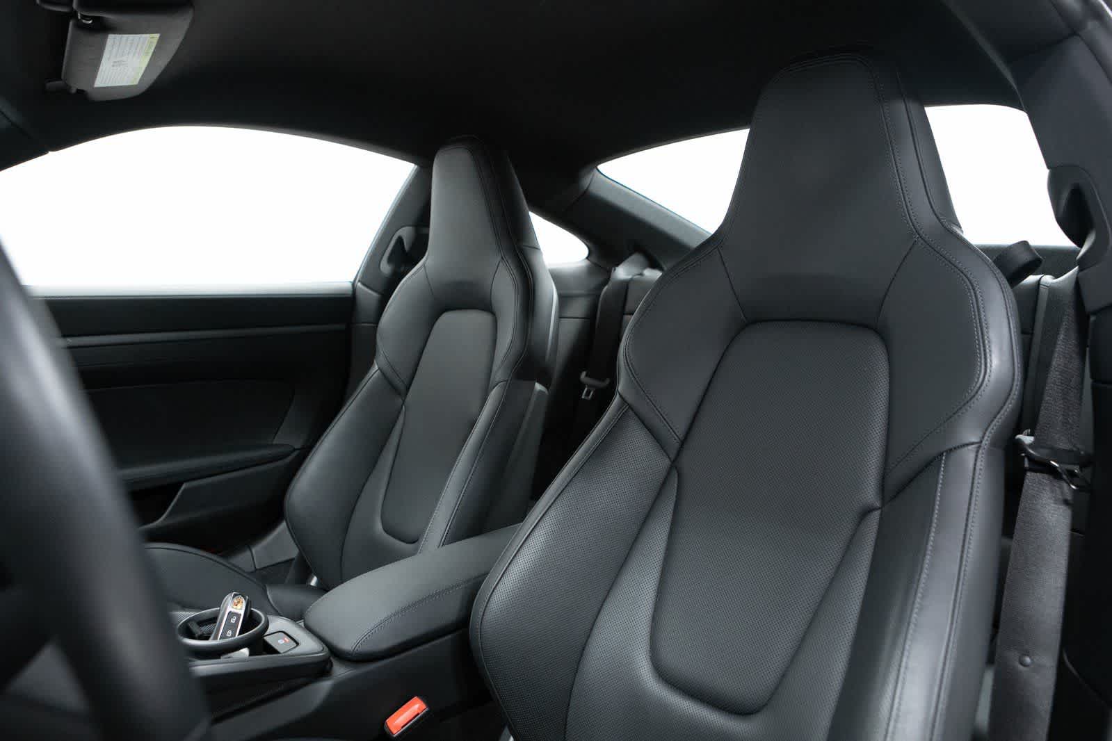 Thumbnail: 2025 Porsche 911 - 5